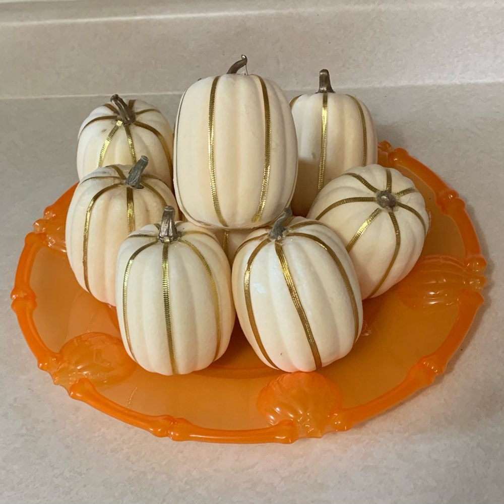 Cream Pumpkins w/Gold Ribbing